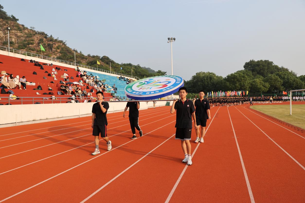 caeaac33d8714a598af02042bcaedd95.Jpeg